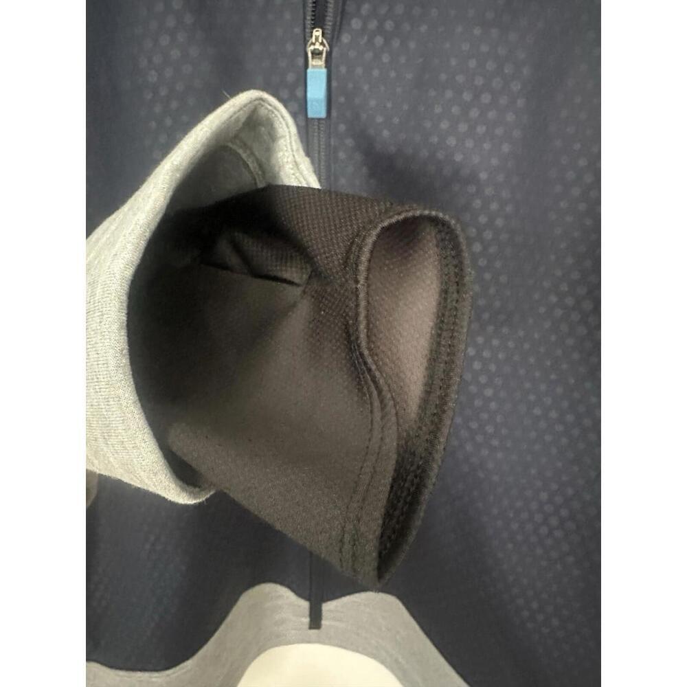 The North Face Navy and Gray Jacket - Size XXL - Picture 7 of 7